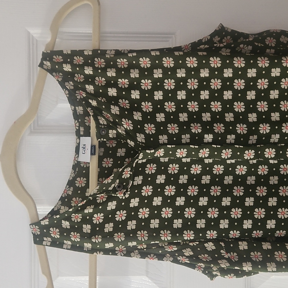 CAbi Green Floral Sleeveless Tank Top